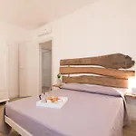 Pleasant Tent With Swimming Pool Campismo de Luxo Fermo