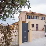 Οργανωμένο κάμπινγκ Pleasant Tent With Swimming Pool