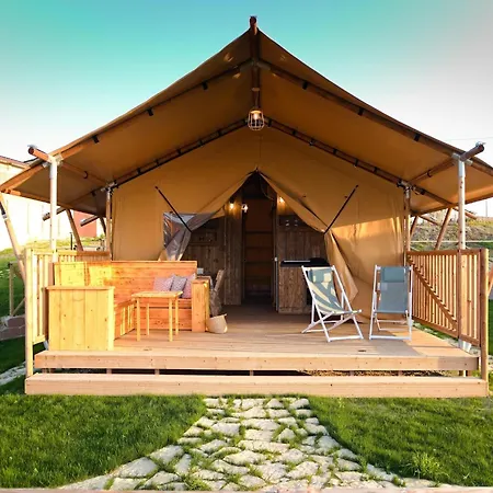 Pleasant Tent With Swimming Pool