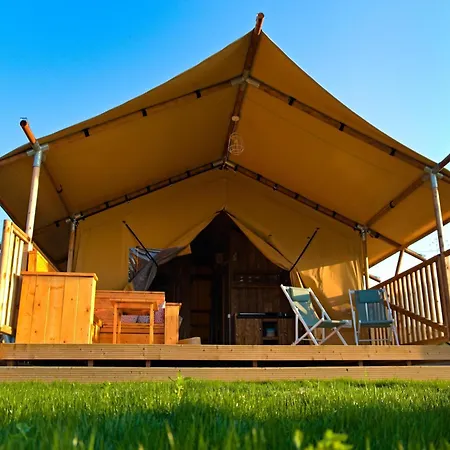 Pleasant Tent With Swimming Pool Luxury tent