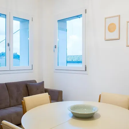 Pleasant Tent With Swimming Pool Fermo